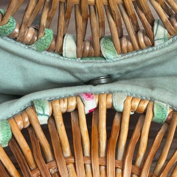 Vintage Rattan Top Handle Bag with Floral Cotton - Picture 5 of 5